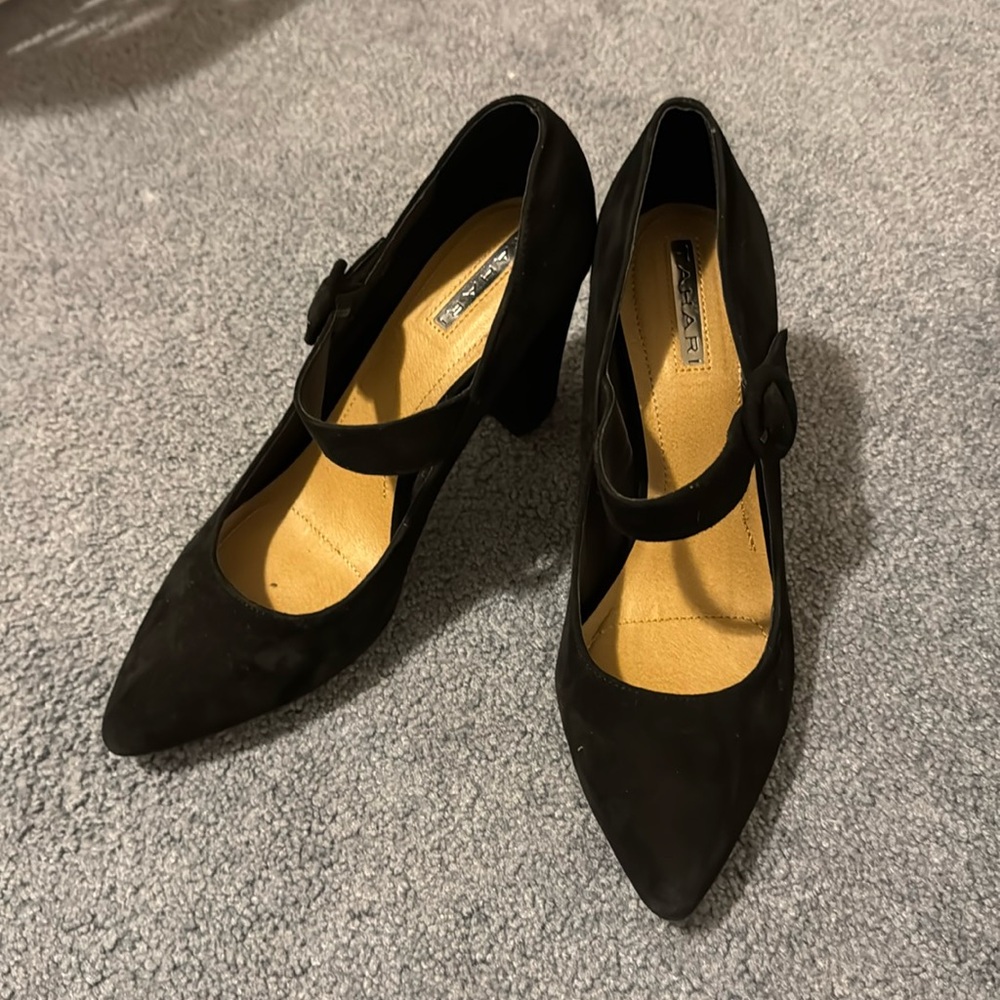 Tahari suede mary jane shoes with a block heel
